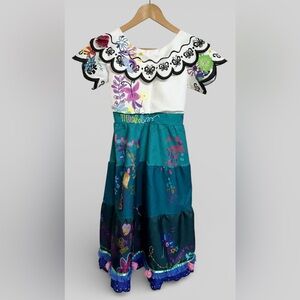 Disney Store Parks Encanto Mirabel Costume dress w flowers butterflies Size 7/8